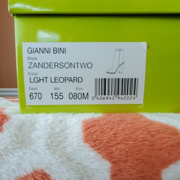 Gianni Bini Boots - Picture 7 of 7